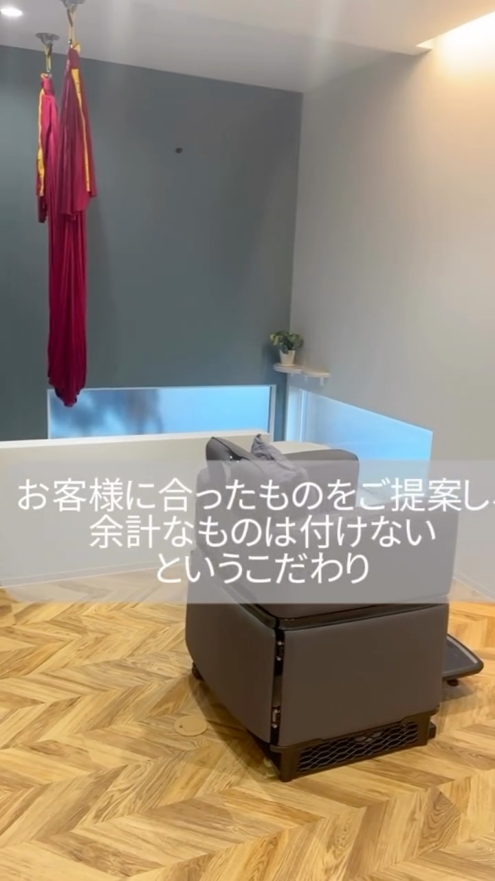 １０月６日✨ 朝から天気にも恵まれ素敵な門出となりました！ 6曜は関係なく、天赦日（てんしゃにち）」と「一粒万倍日（いちりゅうまんばいび）」が重なる、最強の開運日であるため、開業には非常に縁起が良い日とされています。 お日柄がいいこの日にまず、既存のお客様のためのサロンオープンとさせていただきました。 こだわりの商材や髪を育てるための情報など配信していこうと思っております。 お店のこと、私のことをまず知っていただき、 氣になるものはぜひ参考にされてみて下さい。 これから『ゆくり』をよろしくお願いします🌱 #薄髪 #抜け毛 #相談 #スパ #プライベートサロン